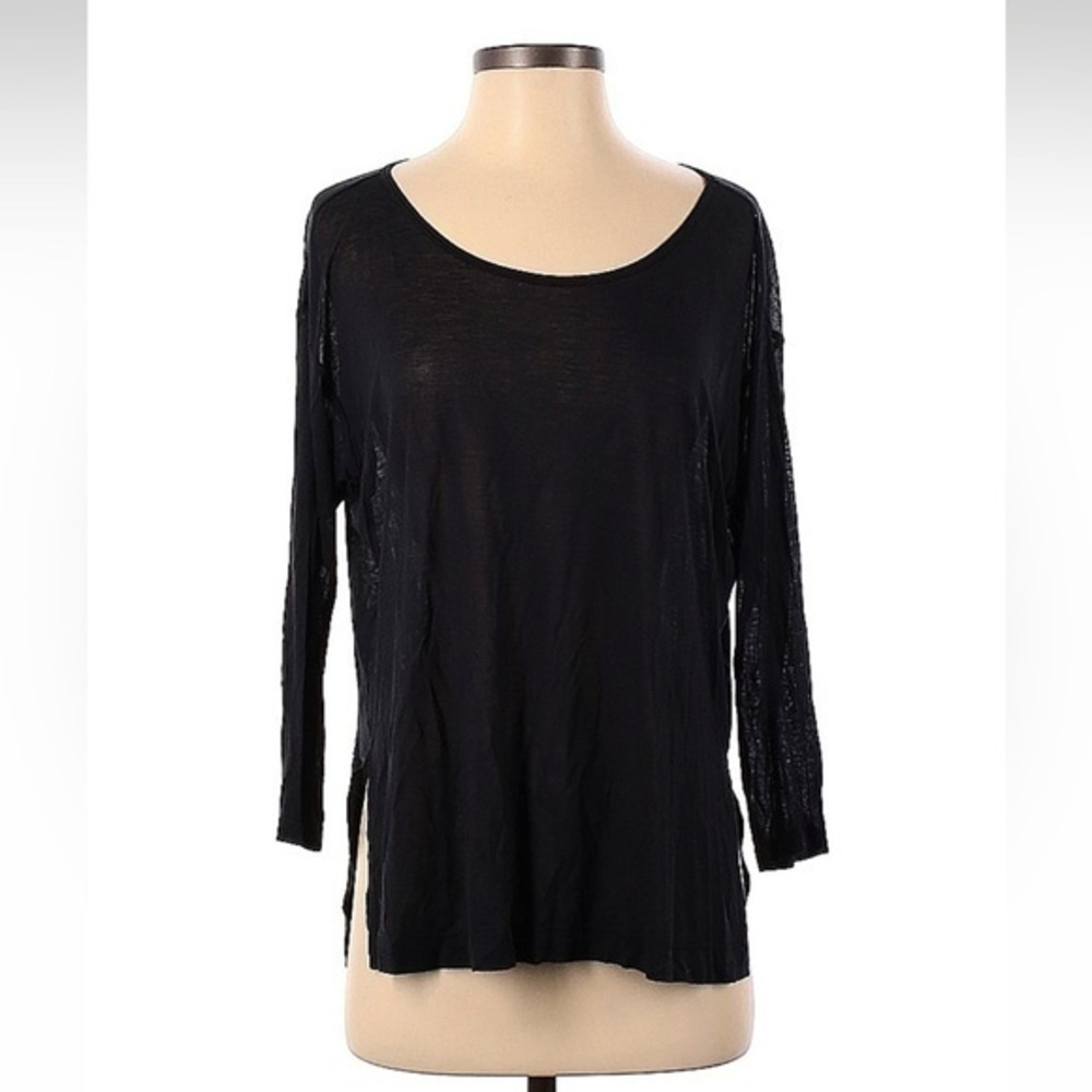 Theory
Size S Pullover Sweater